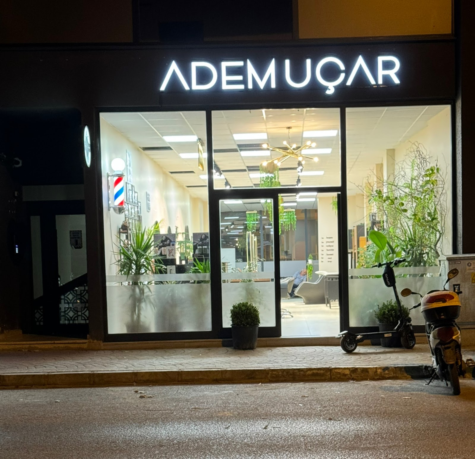 Adem Uçar Kuaför