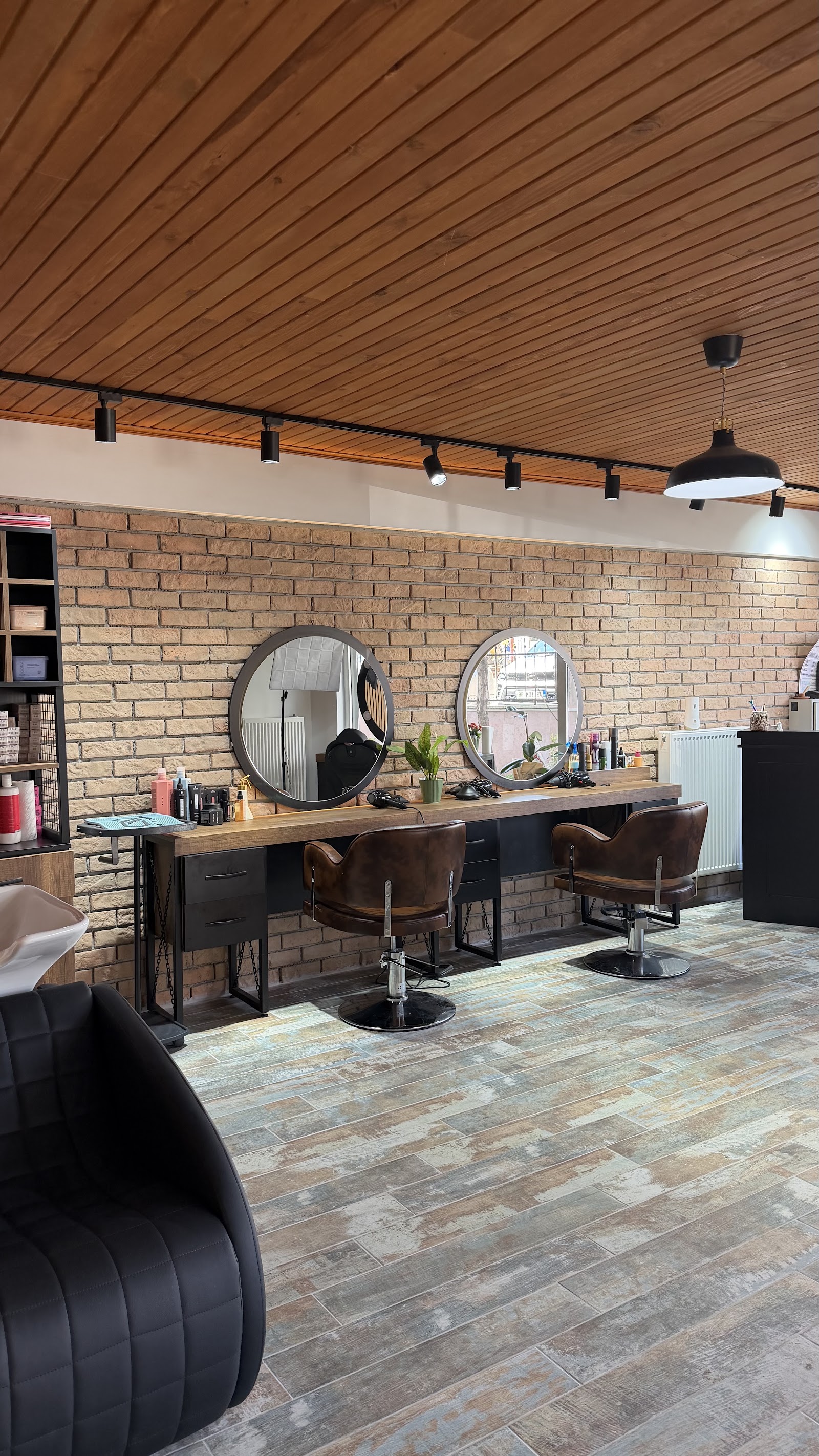 Nihal Elikan Makeup Hair Studio kır düğünü mekanı — Merkez