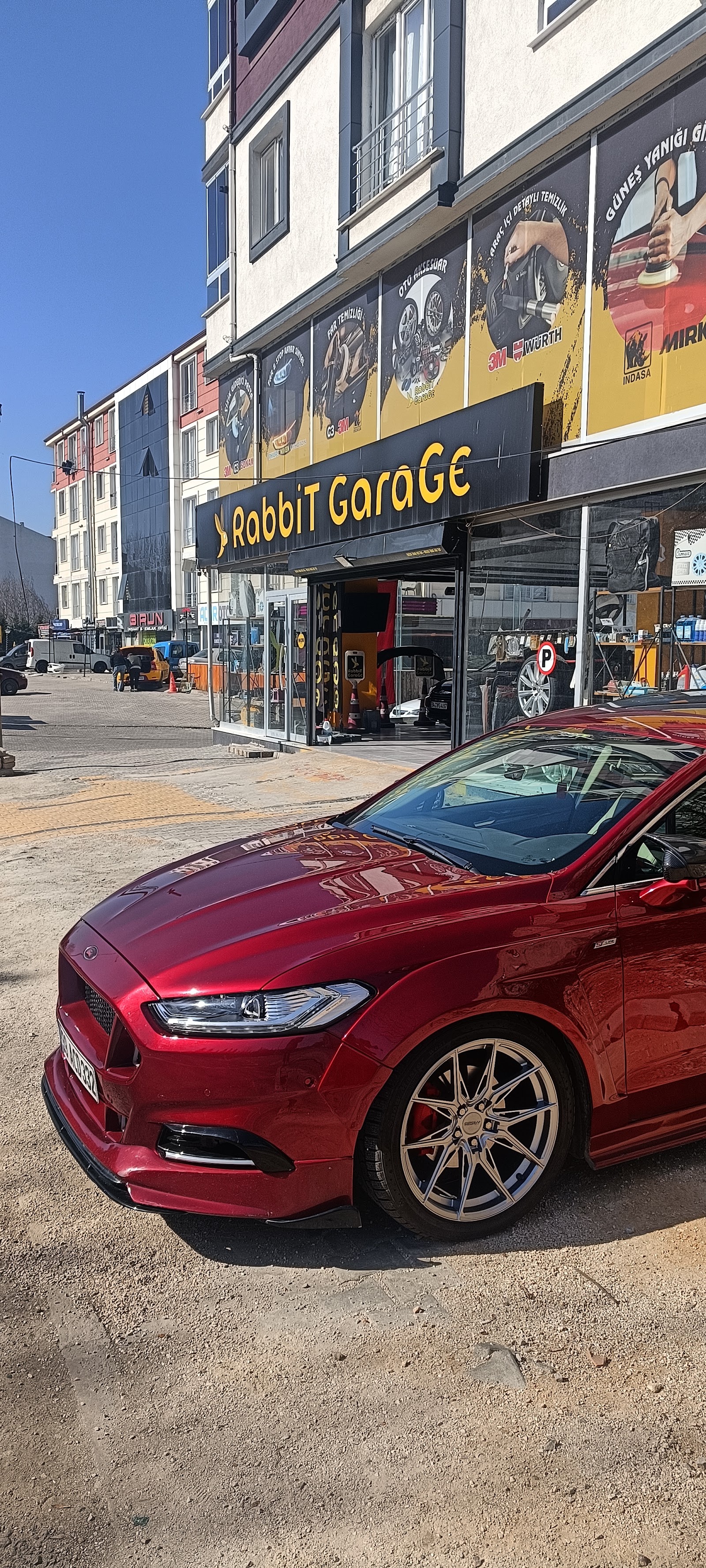 Rabbit Garage kır düğünü mekanı — Merkez